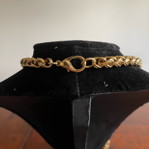 Vintage gold chain heavy lobster clasp great condition 14 inch drop - Picture 3 of 3